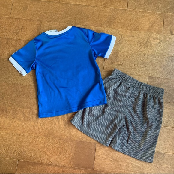 2/$10 NICKELODEON Toddler boy Paw Patrol outfit 3T - Picture 3 of 3